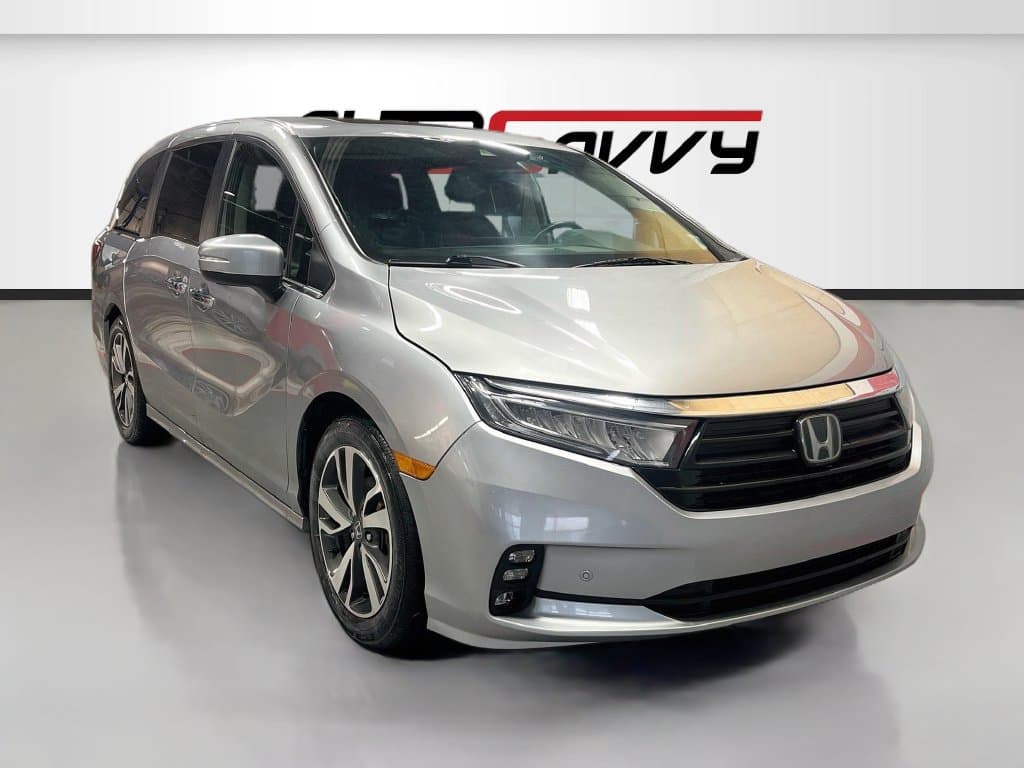 2024 Honda Odyssey Touring — photo 1 of 35