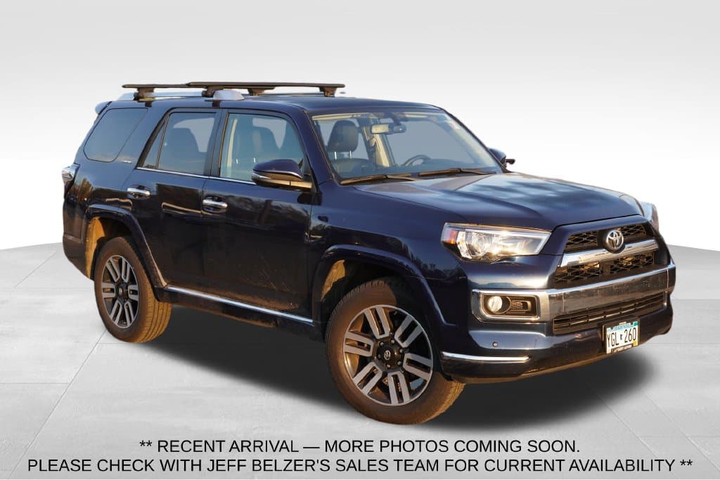 2019 Toyota 4Runner Base — photo 1 of 8