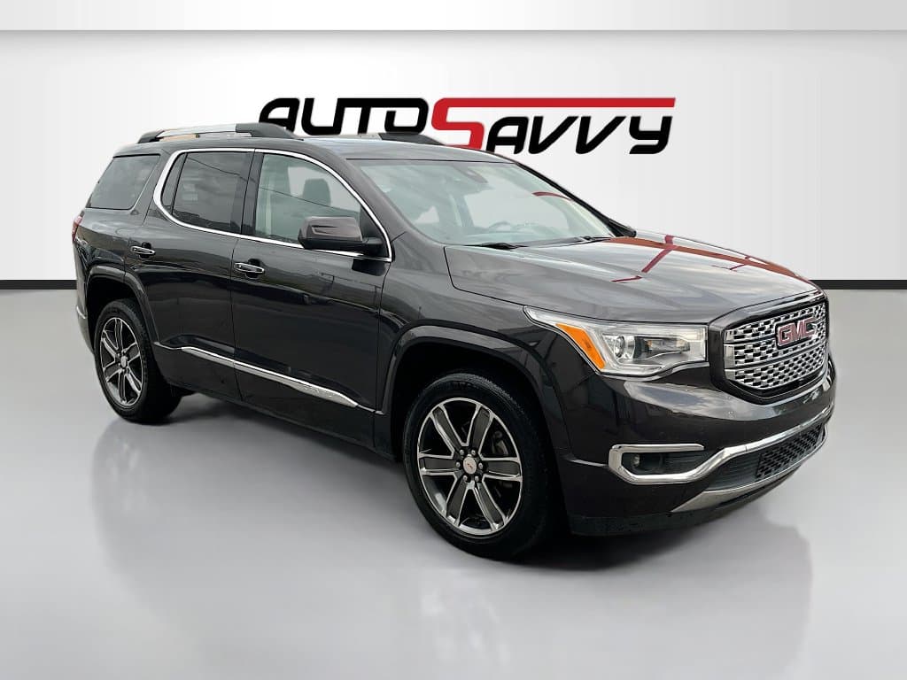 2019 GMC Acadia Denali — photo 1 of 35