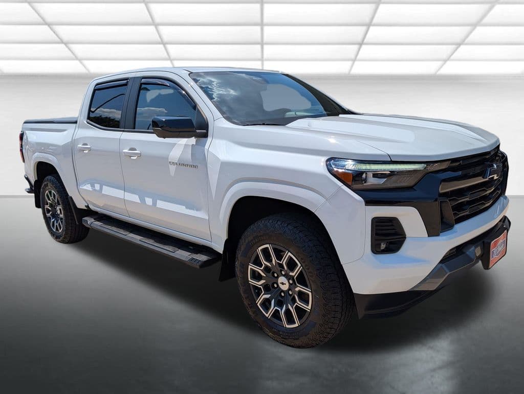 2024 Chevrolet Colorado Z71 — photo 1 of 34