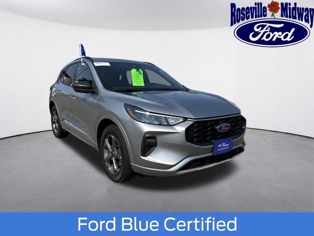 2023 Ford Escape ST-Line — photo 1 of 42