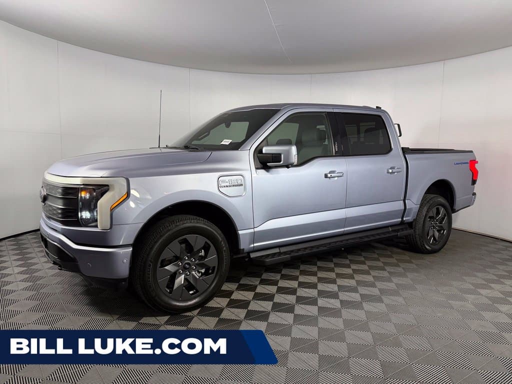 2022 Ford F-150 Lightning LARIAT — photo 1 of 32