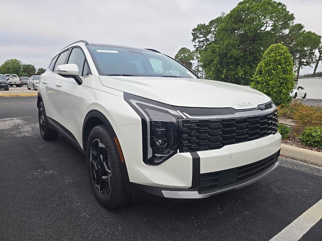 2026 Kia Sportage Hybrid EX — photo 1 of 16