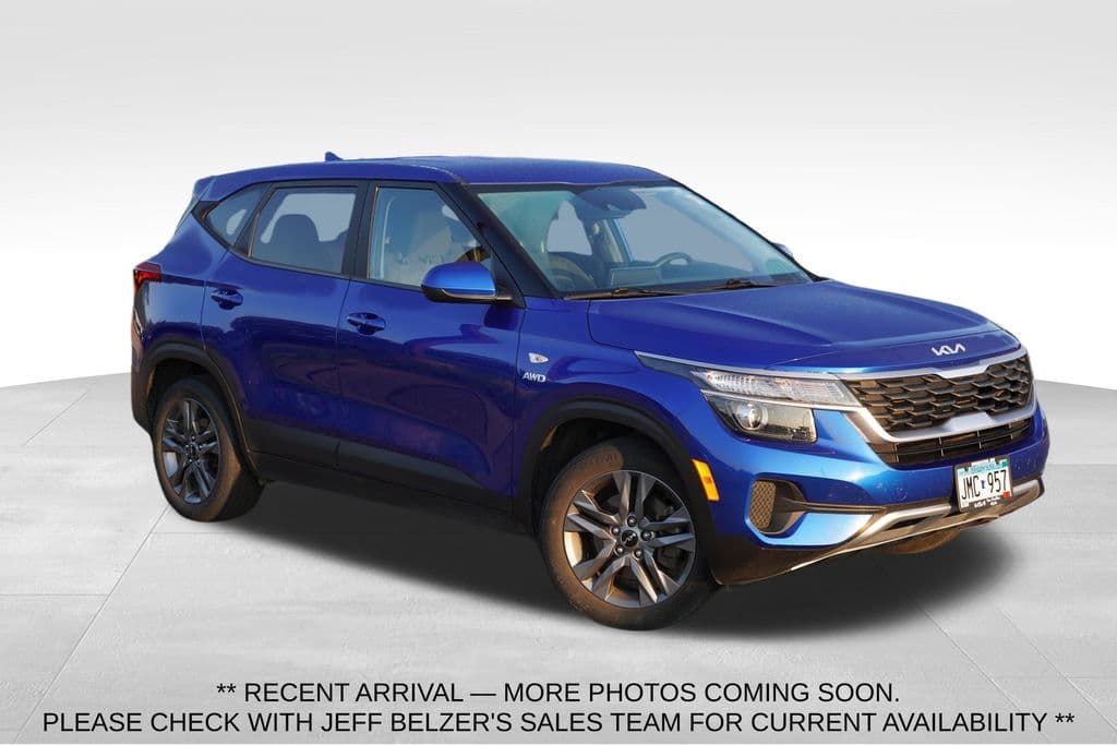 2023 Kia Seltos LX — photo 1 of 6