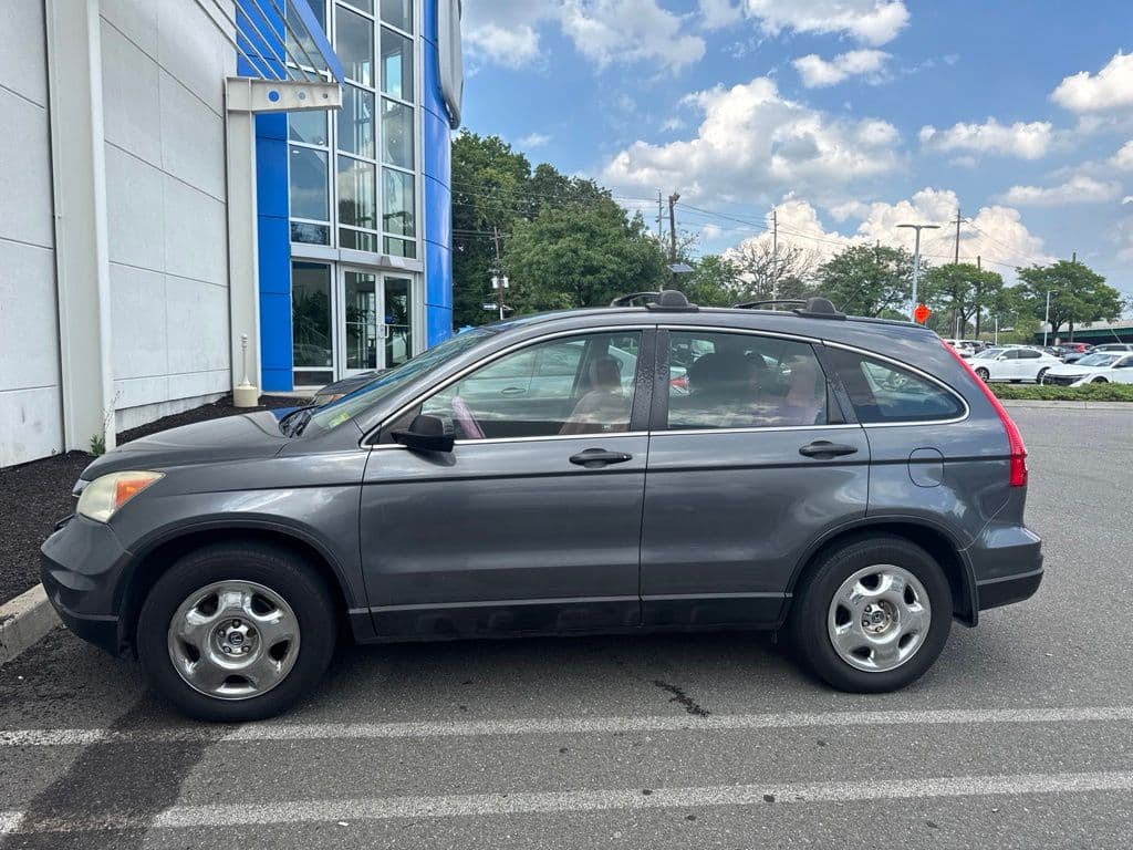 2011 Honda CR-V LX — photo 1 of 15