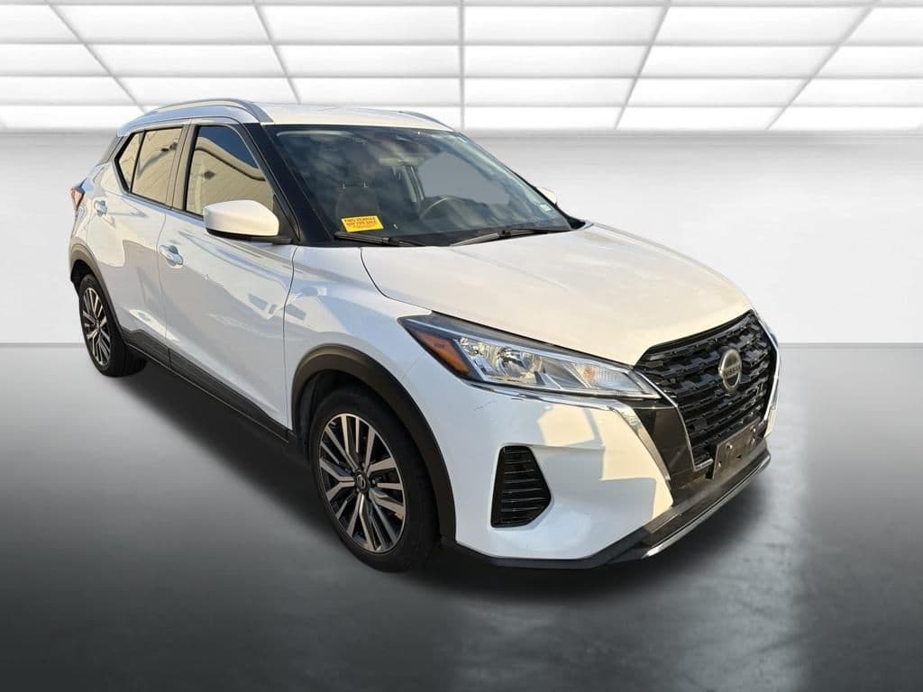 2021 Nissan Kicks SV — photo 1 of 11