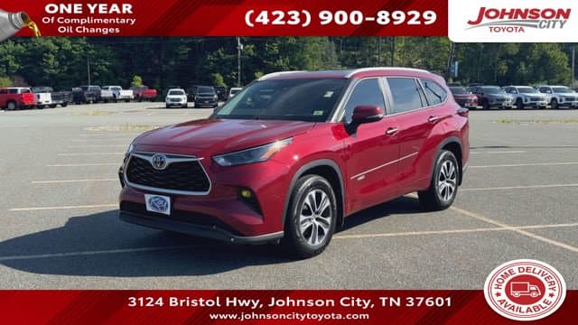 2023 Toyota Highlander XLE — photo 1 of 39