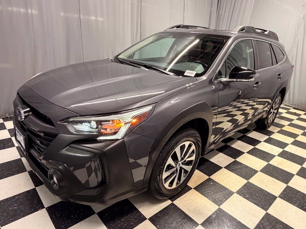2024 Subaru Outback Premium — photo 1 of 23