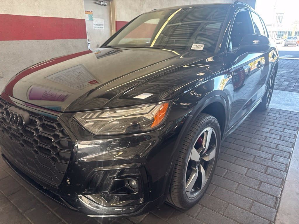 2024 Audi Q5 S line Prestige — photo 1 of 4