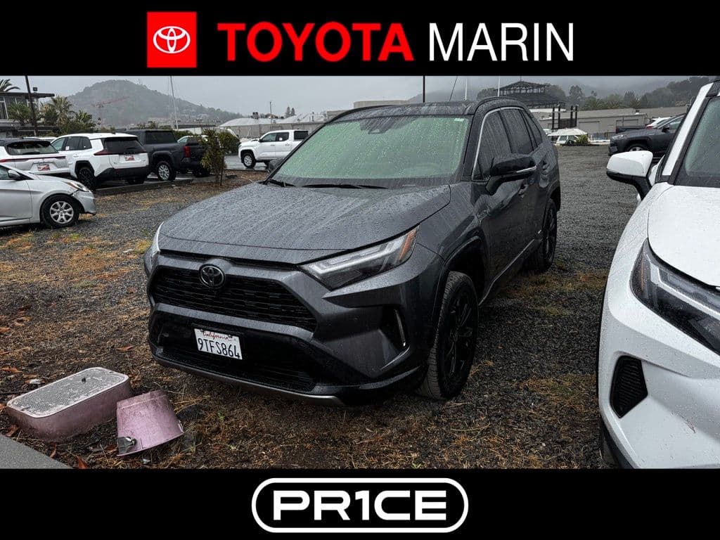 2025 Toyota RAV4 Hybrid XSE — photo 1 of 5