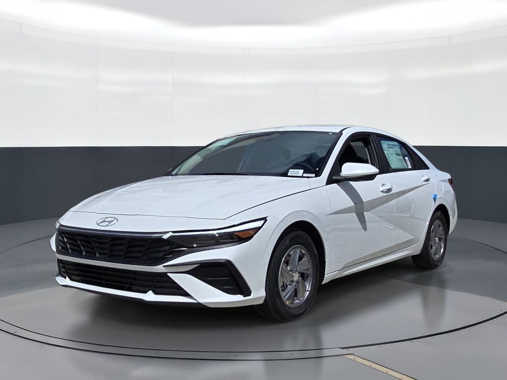 2026 Hyundai Elantra SE — photo 1 of 26