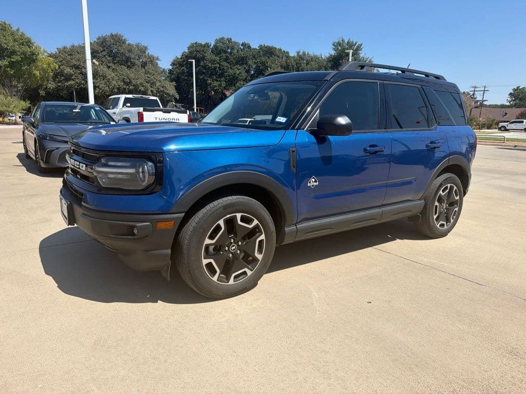 2024 Ford Bronco Sport Outer Banks — photo 1 of 22