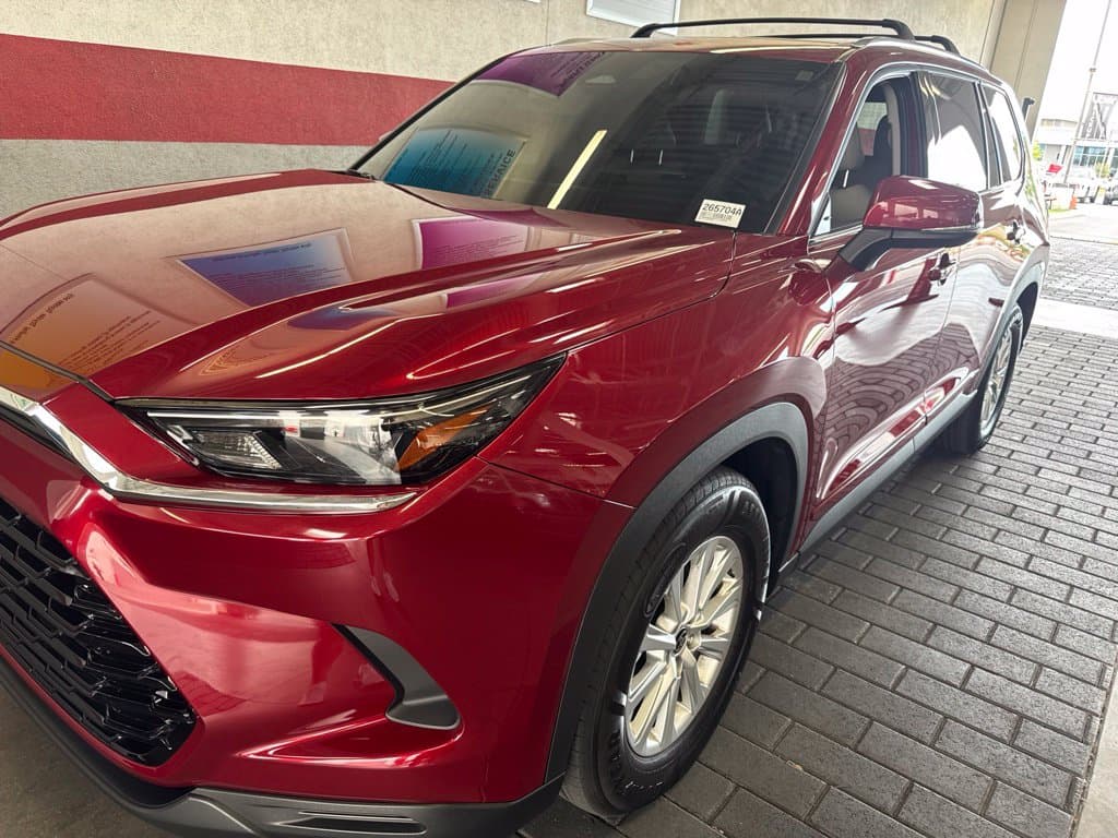 2026 Toyota Grand Highlander XLE — photo 1 of 4