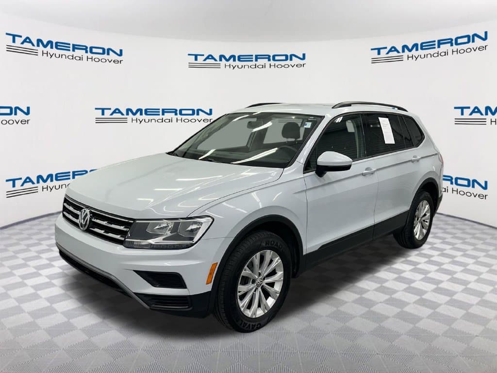 2018 Volkswagen Tiguan S — photo 1 of 25
