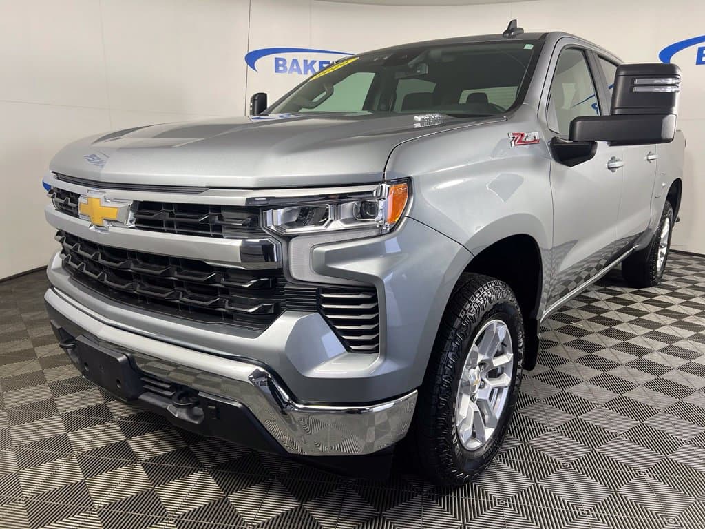 2026 Chevrolet Silverado 1500 LT — photo 1 of 36