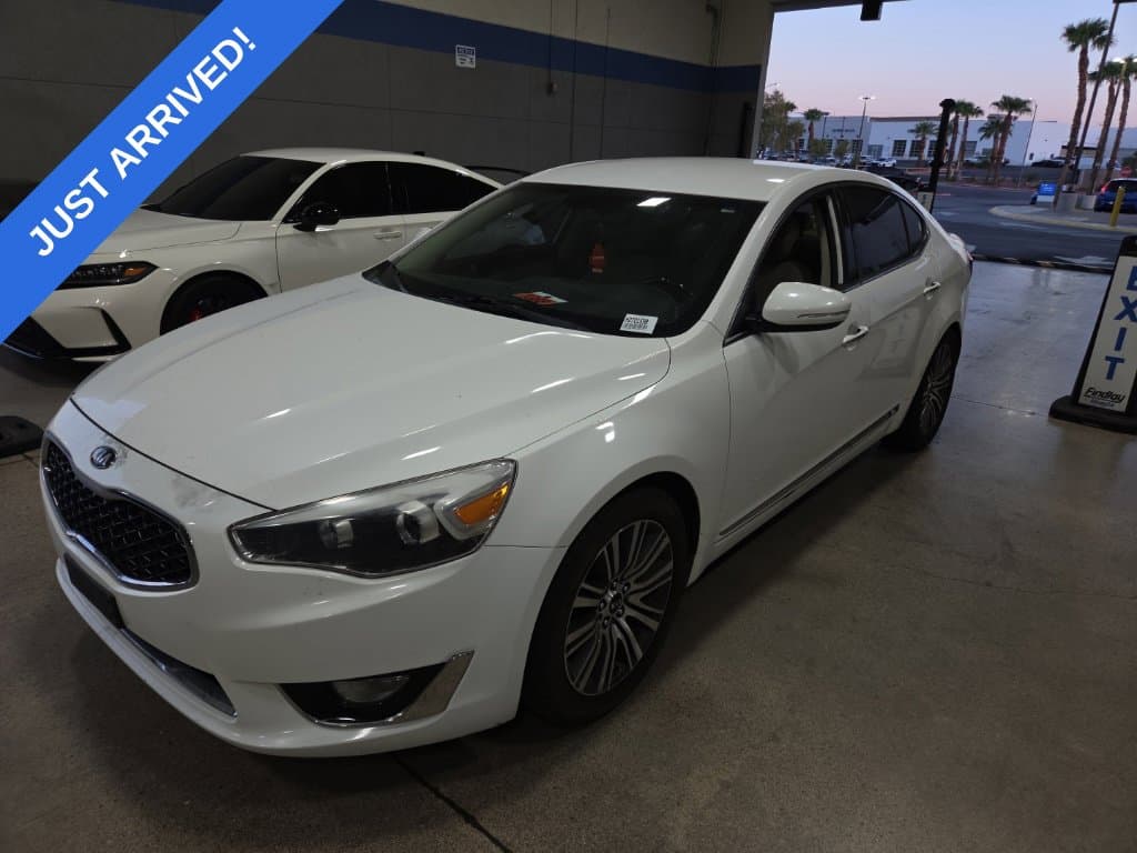 2014 Kia Cadenza Premium — photo 1 of 6
