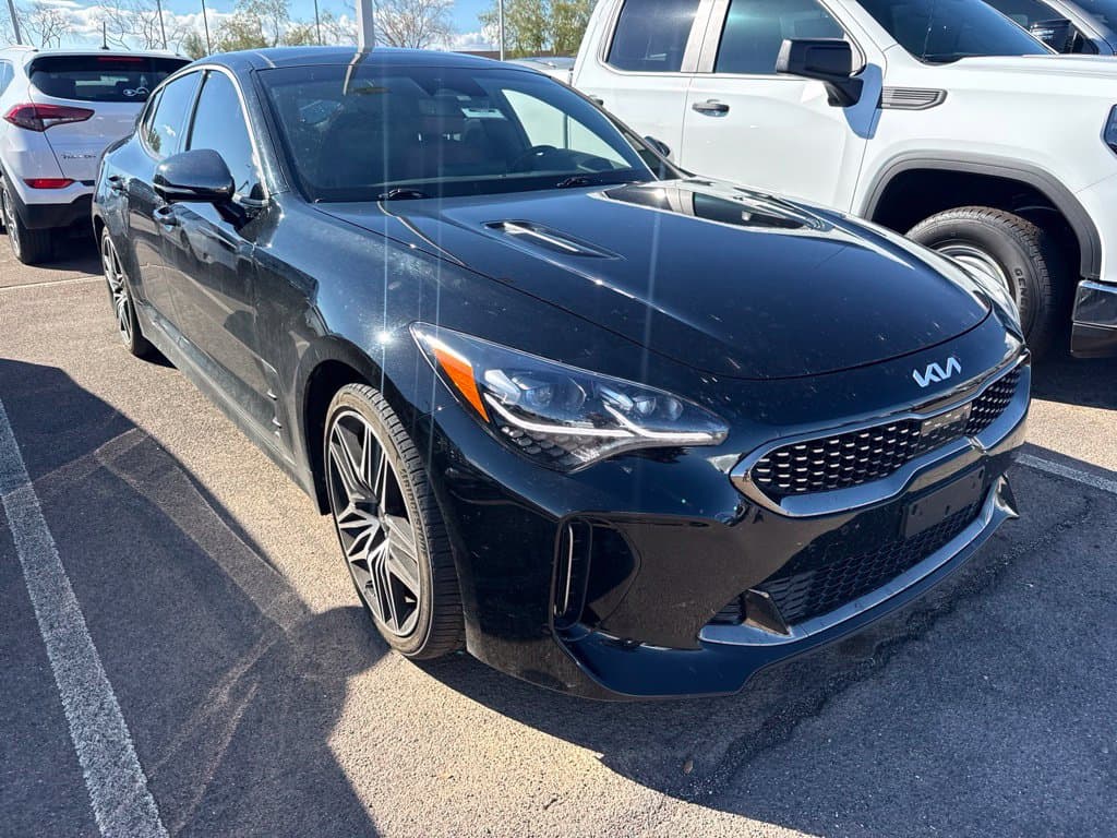 2023 Kia Stinger GT2 — photo 1 of 15