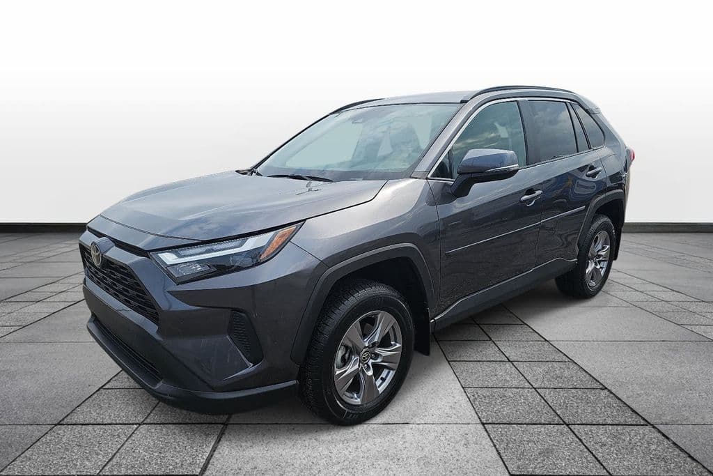 2024 Toyota RAV4 XLE — photo 1 of 35