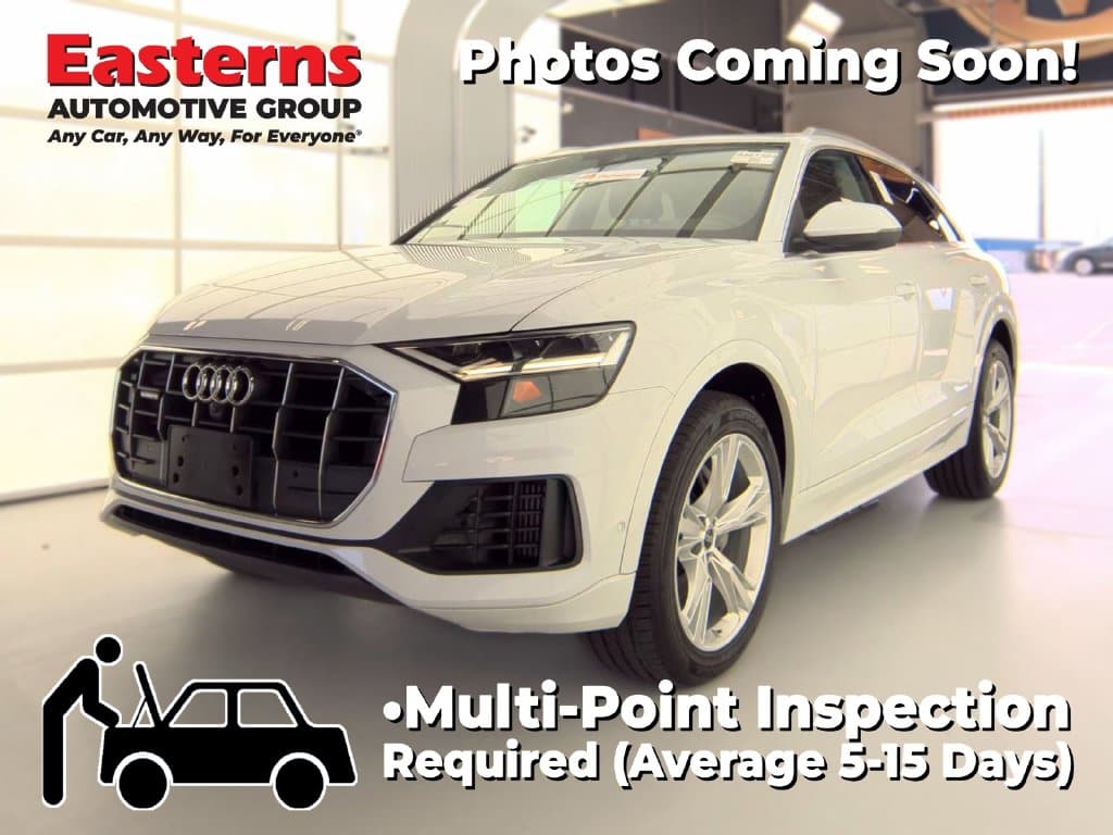 2022 Audi Q8 Base — photo 1 of 3