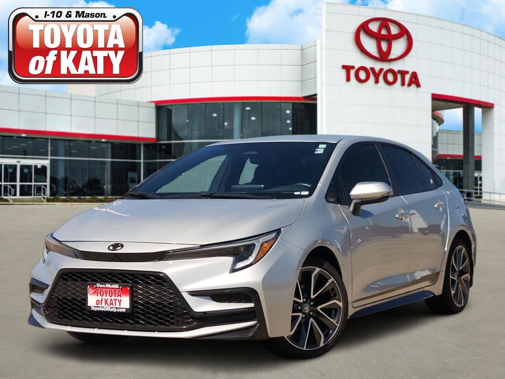 2024 Toyota Corolla SE — photo 1 of 33