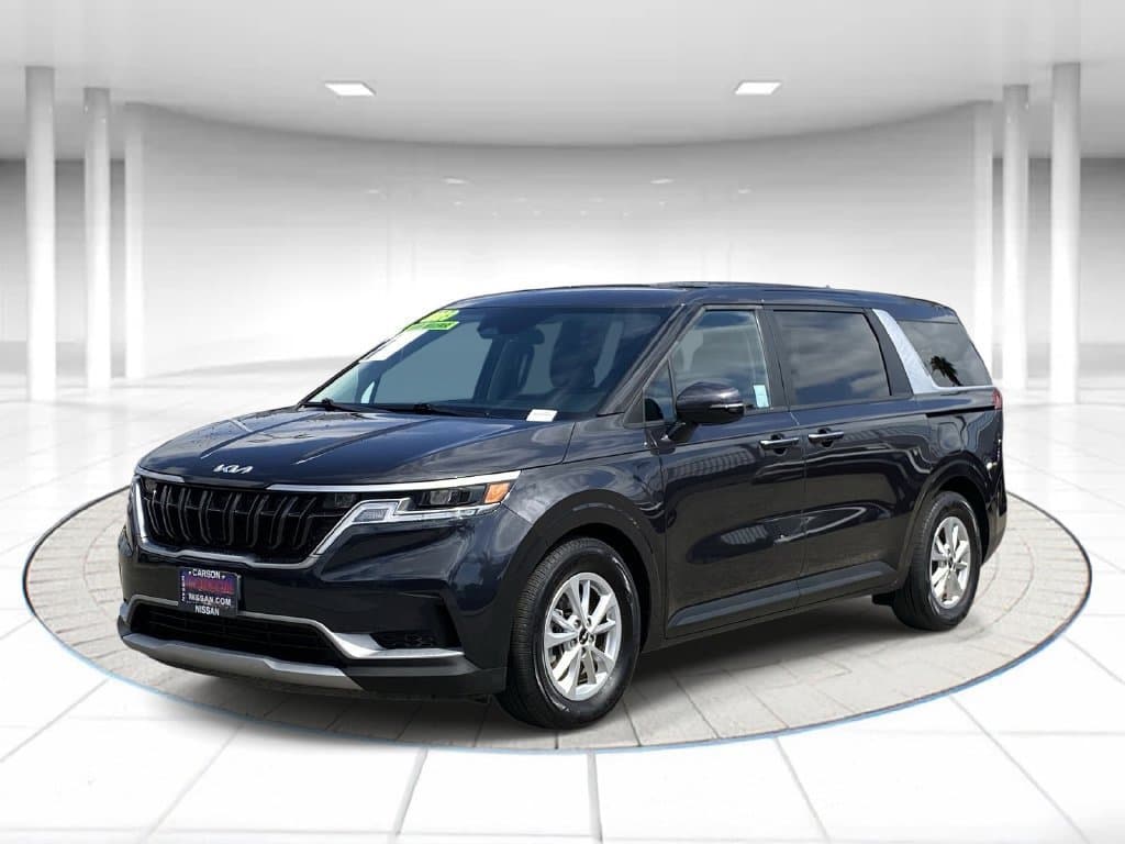 2023 Kia Carnival LX — photo 1 of 35