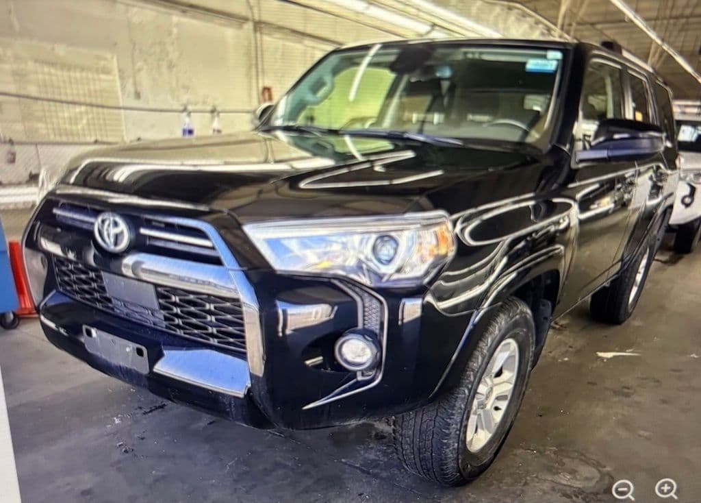 2024 Toyota 4Runner SR5 — photo 1 of 2