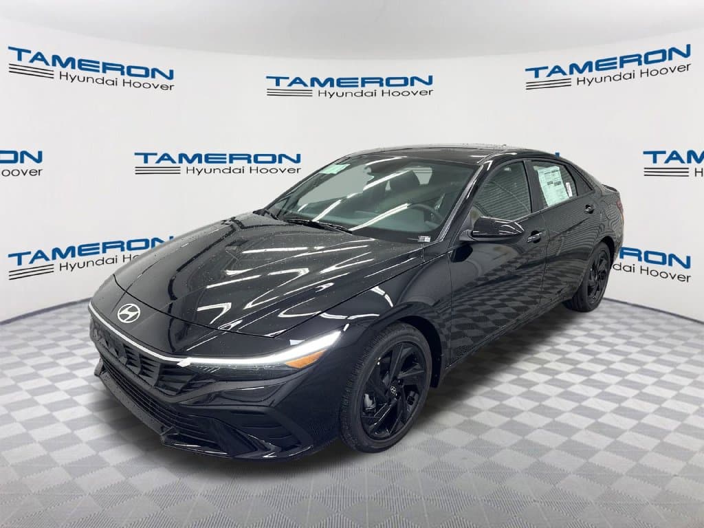 2026 Hyundai Elantra SEL Sport — photo 1 of 32