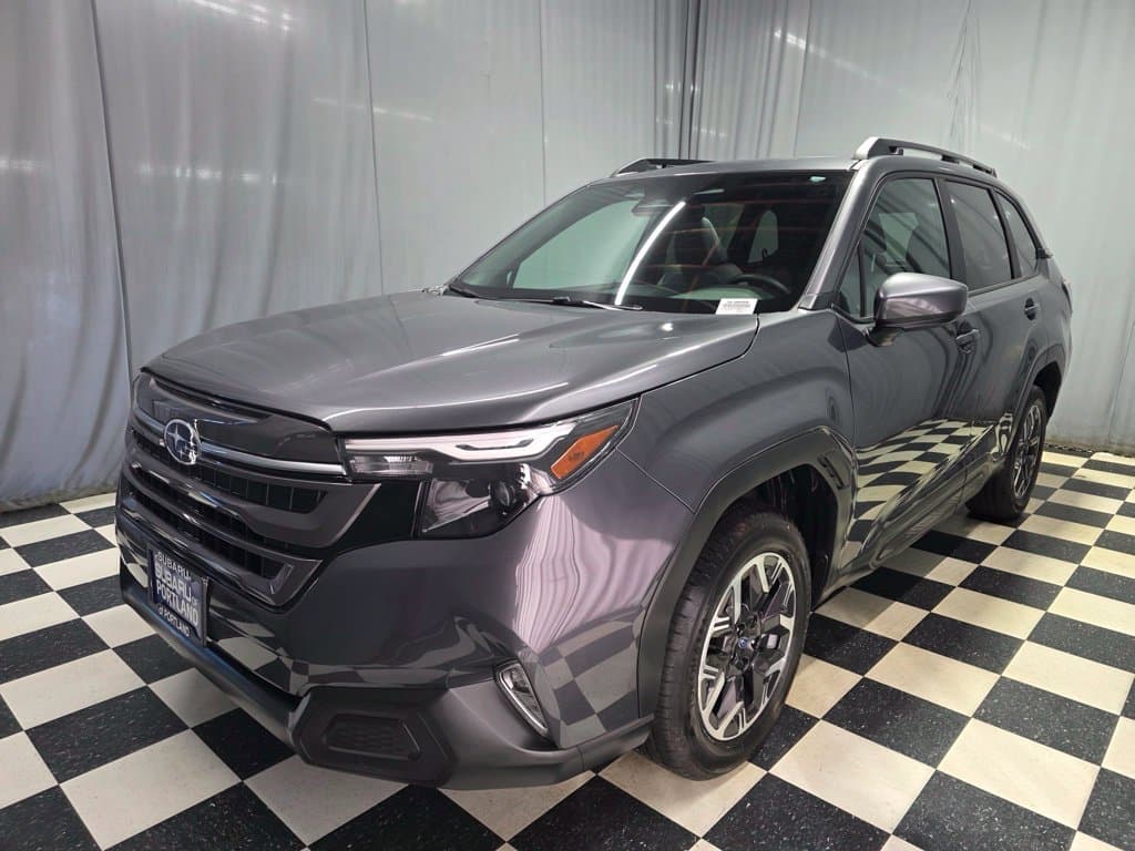 2026 Subaru Forester Premium — photo 1 of 20