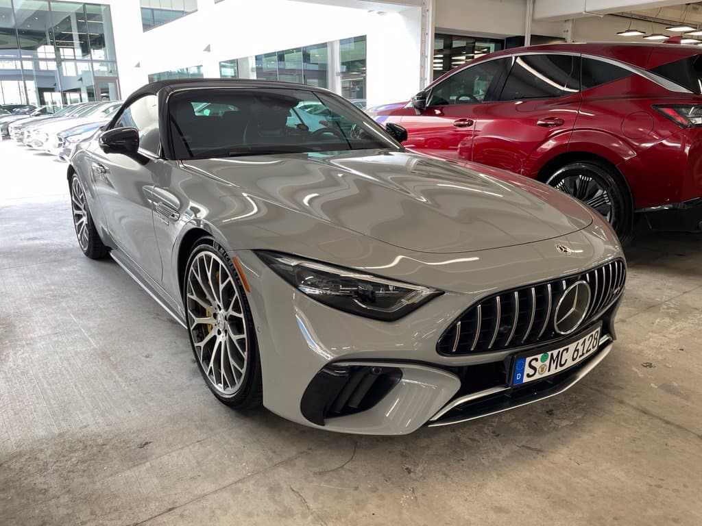 2022 Mercedes-Benz SL Base — photo 1 of 4