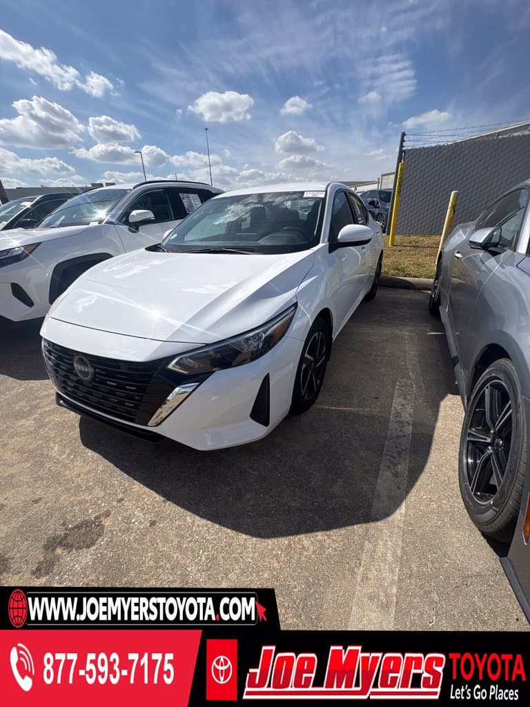 2025 Nissan Sentra SV — photo 1 of 6