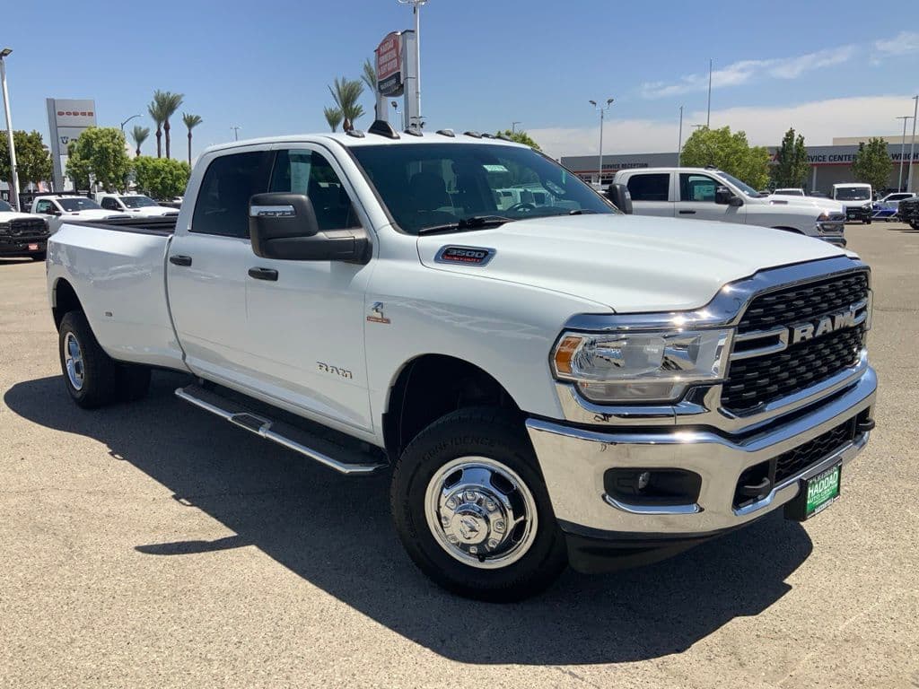2024 RAM 3500 Big Horn — photo 1 of 26