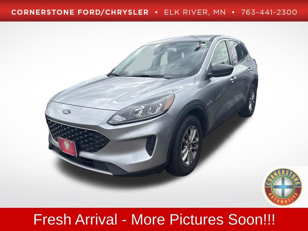 2022 Ford Escape SE — photo 1 of 12