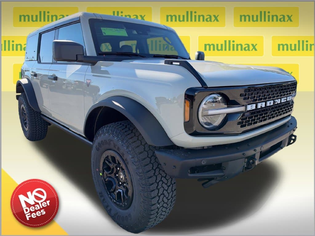 2026 Ford Bronco Badlands — photo 1 of 34
