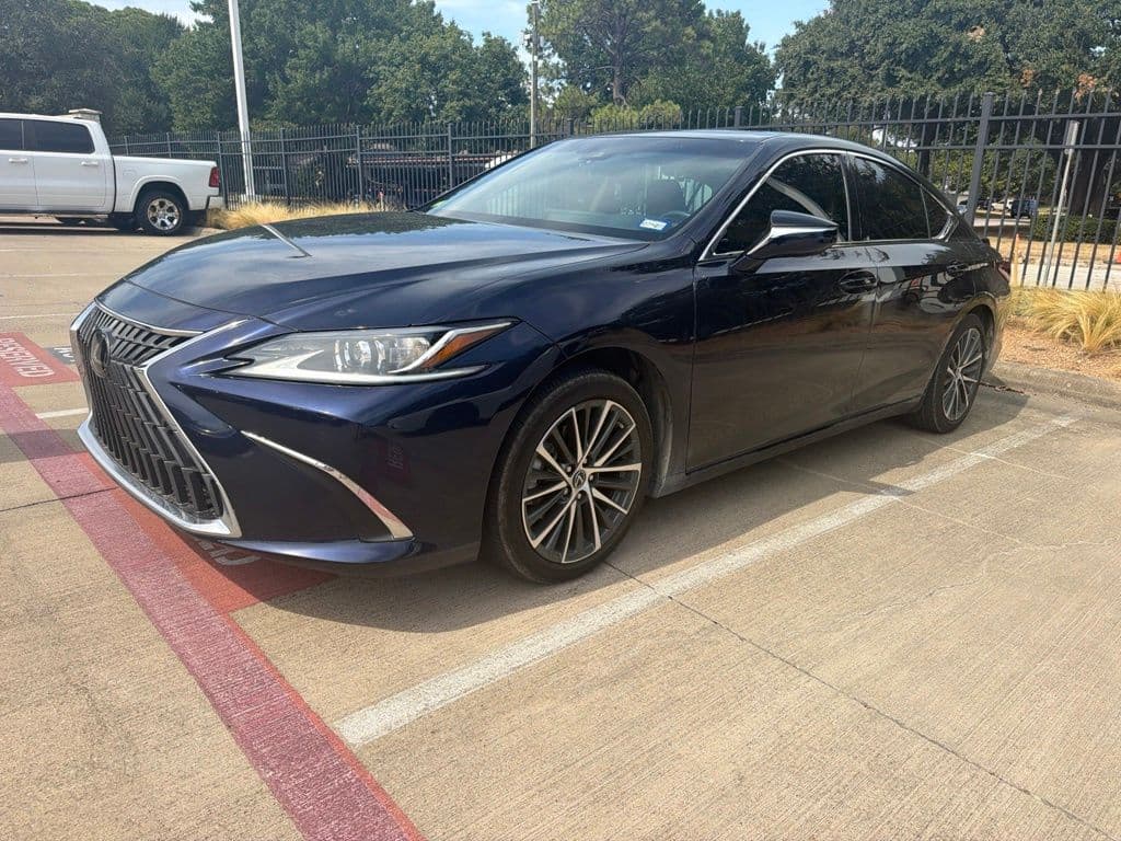 2025 Lexus ES 300h — photo 1 of 22