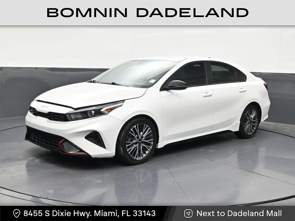 2023 Kia Forte GT-Line — photo 1 of 31