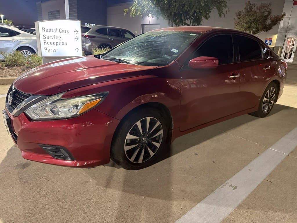 2017 Nissan Altima 2.5 SV — photo 1 of 22