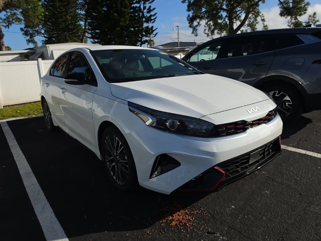 2024 Kia Forte GT-Line — photo 1 of 16
