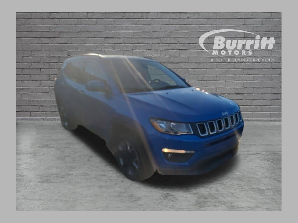 2017 Jeep Compass Latitude — photo 1 of 28