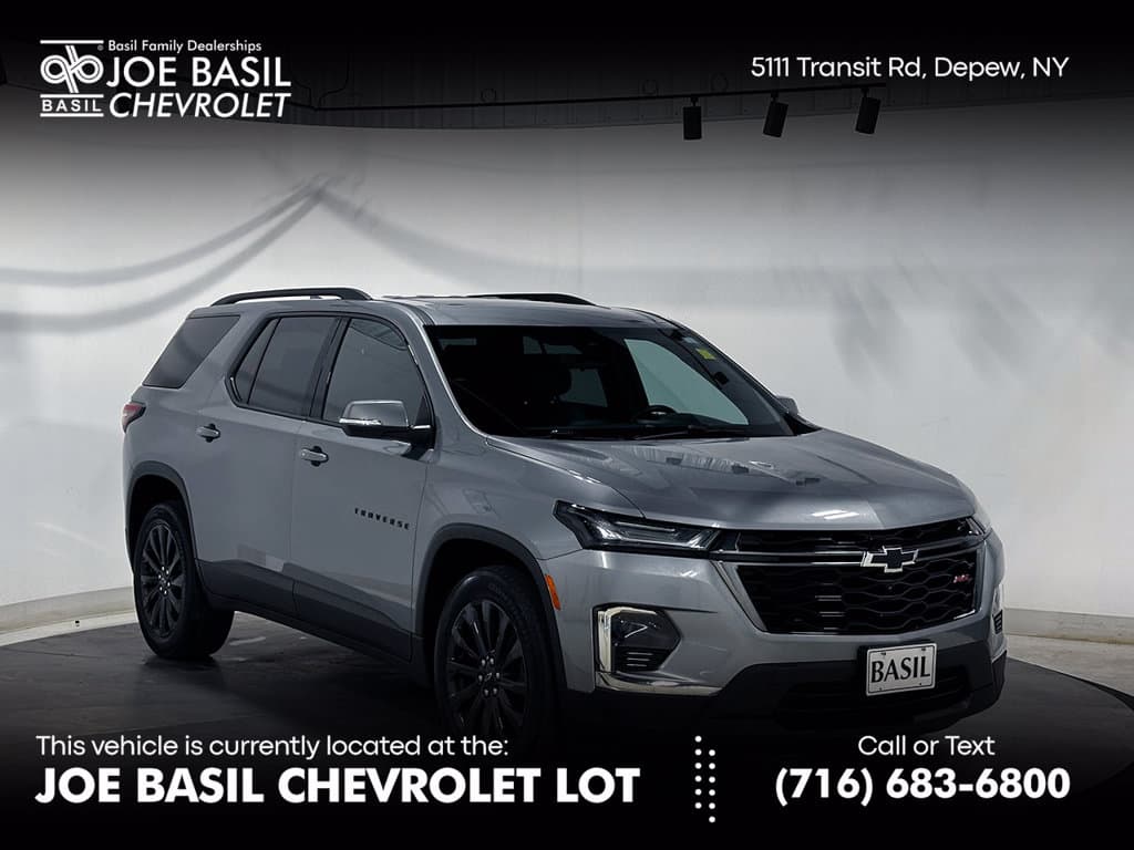 2023 Chevrolet Traverse RS — photo 1 of 44