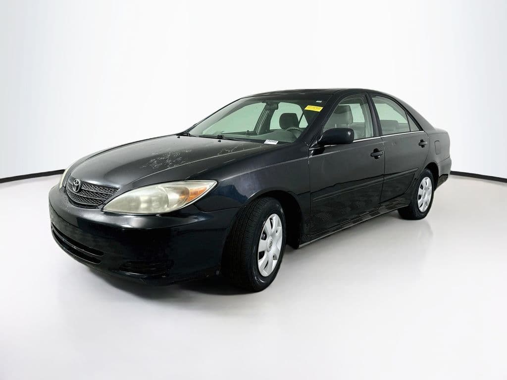 2004 Toyota Camry LE — photo 1 of 26