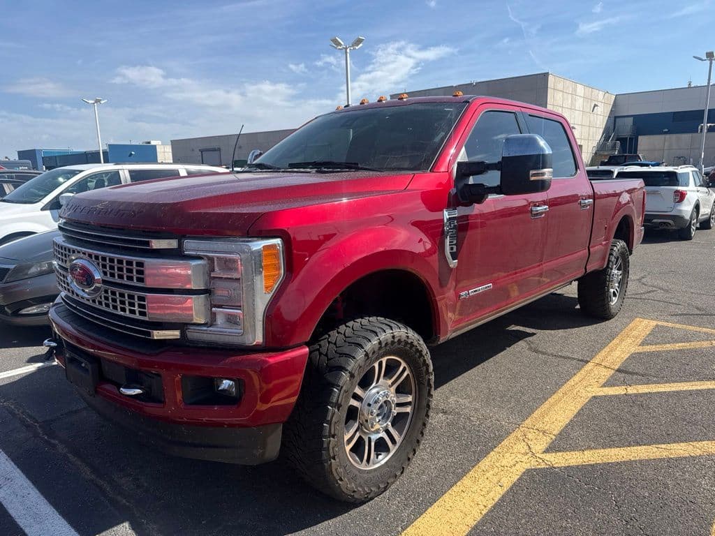 2017 Ford Super Duty F-250 SRW Platinum — photo 1 of 4
