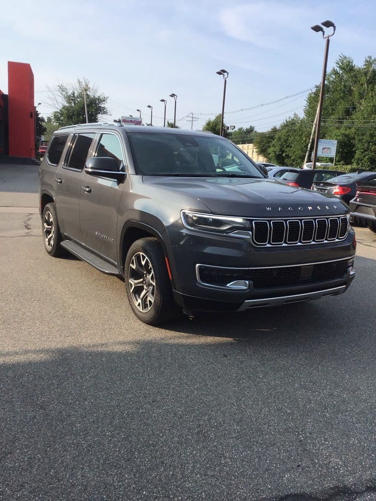 2024 Jeep Wagoneer Series III — photo 1 of 23