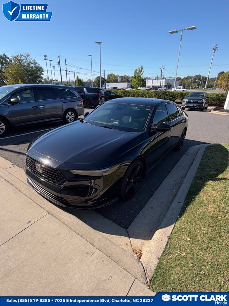 2024 Honda Accord Hybrid Sport-L — photo 1 of 3