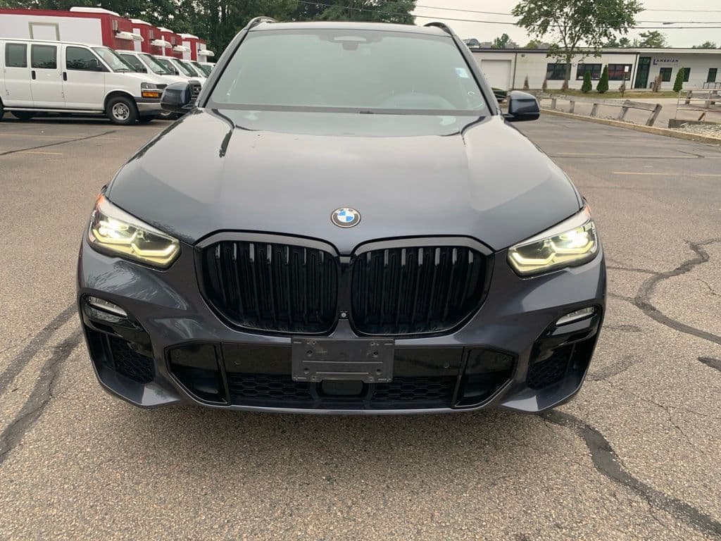 2019 BMW X5 xDrive40i — photo 1 of 12