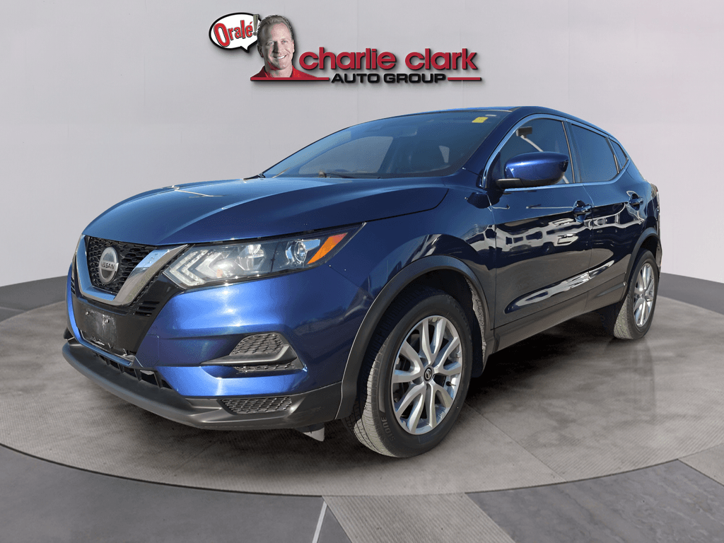 2022 Nissan Rogue Sport S — photo 1 of 14