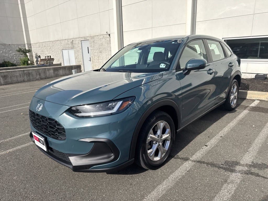2023 Honda HR-V LX — photo 1 of 21