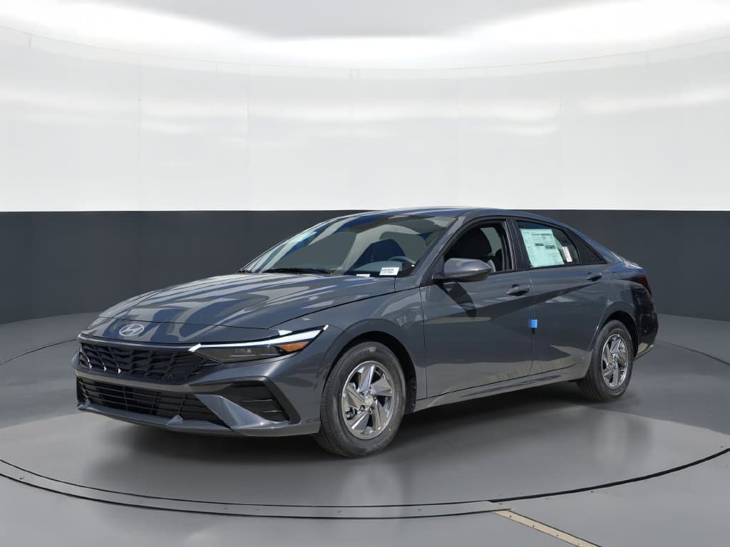 2026 Hyundai Elantra SE — photo 1 of 26