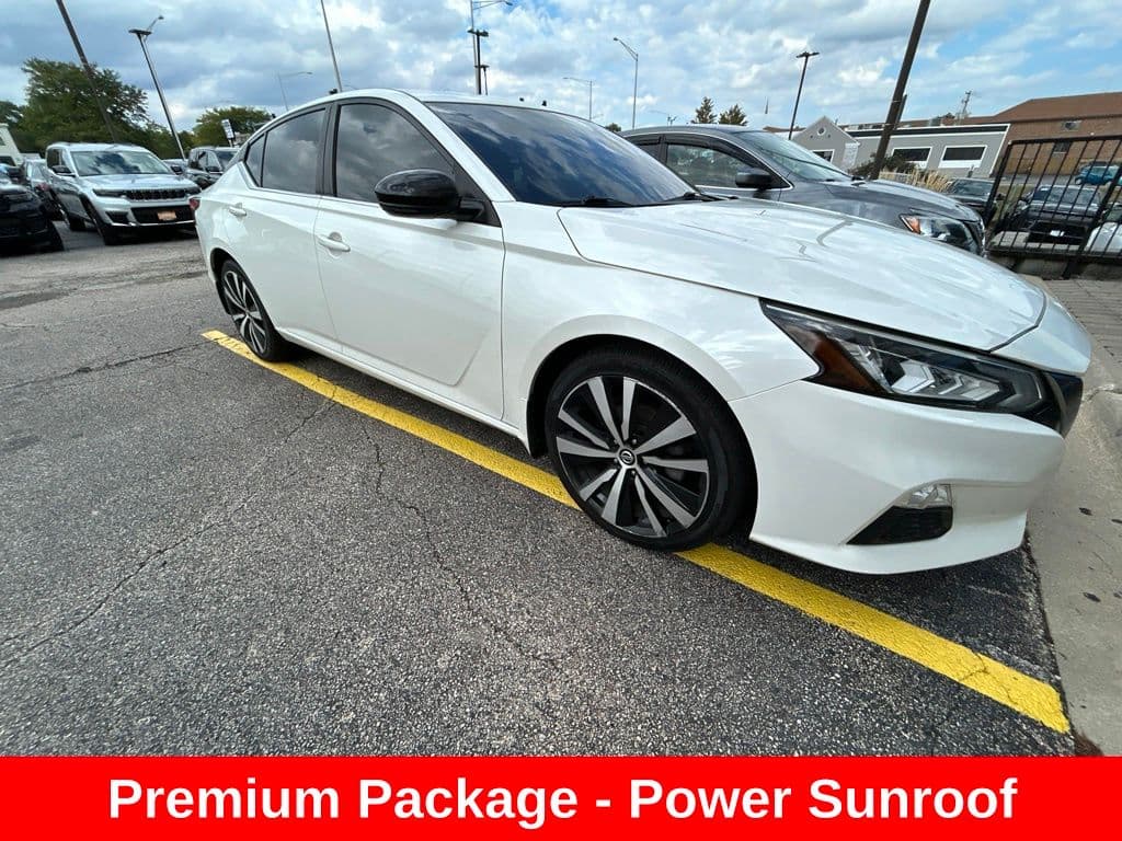2019 Nissan Altima 2.5 SR — photo 1 of 7