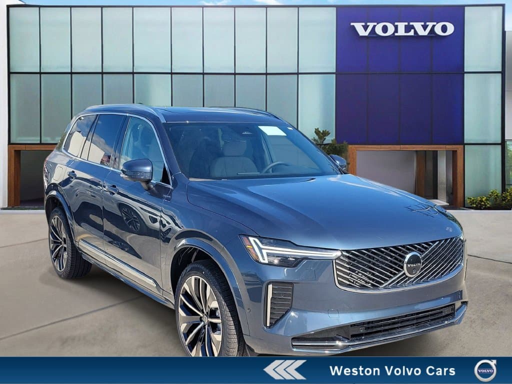2027 Volvo XC90 Plus — photo 1 of 13
