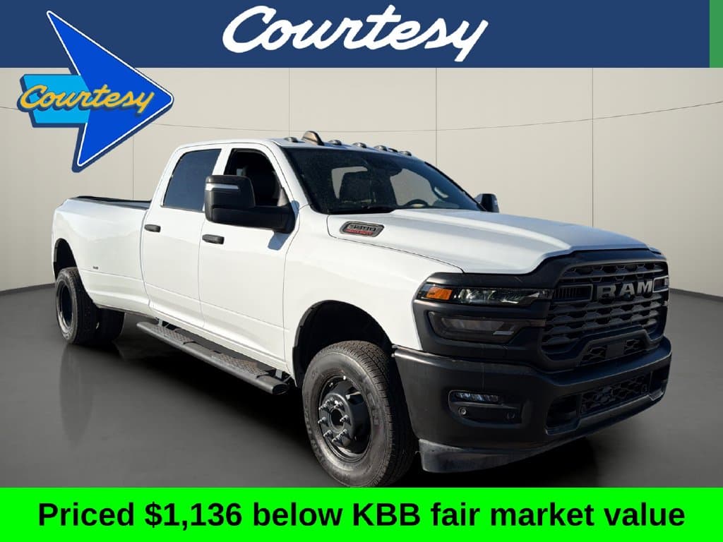 2025 RAM 3500 Tradesman — photo 1 of 11